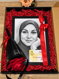 Box Cadeau — Portrait Personnalisé & Fleurs